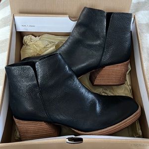 EUC Korkease RUBI Black Leather Booties